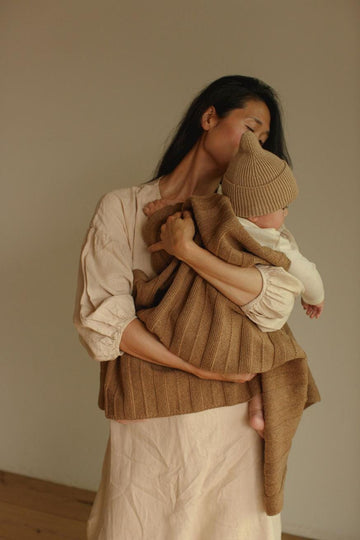 Deken Holly - Walnut